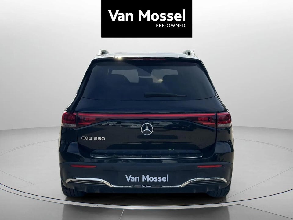 Mercedes EQB250 Progressive 5d