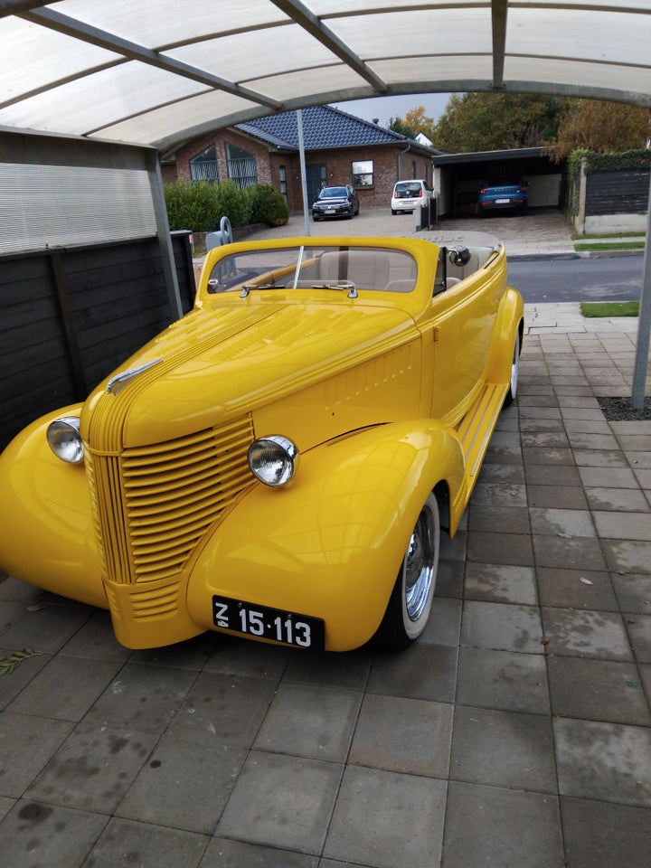 Pontiac 38 5,7 aut. 2d