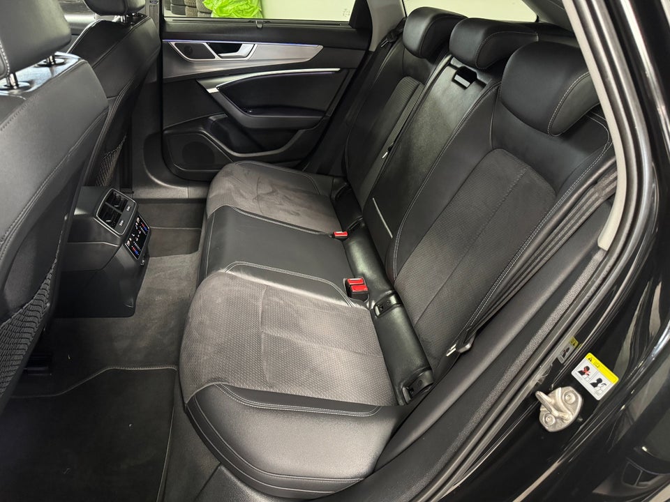 Audi A6 55 TFSi e S-line Avant quattro S-tr. 5d
