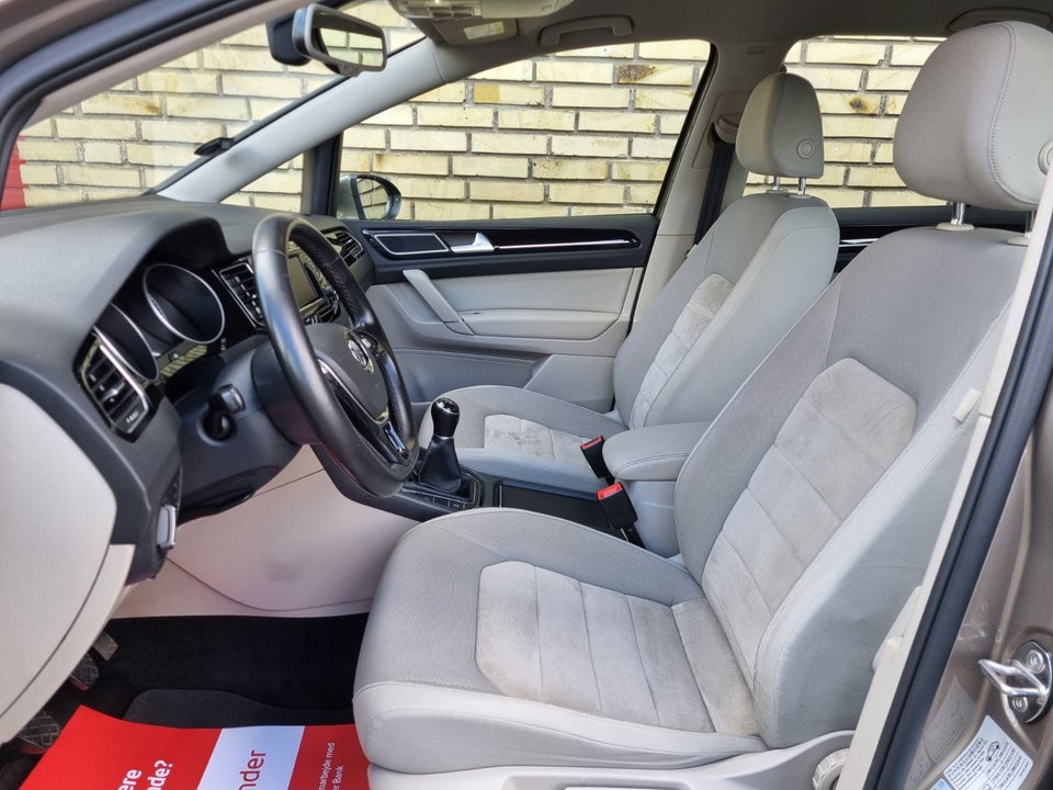 VW Golf Sportsvan 1,4 TSi 125 Highline BMT 5d