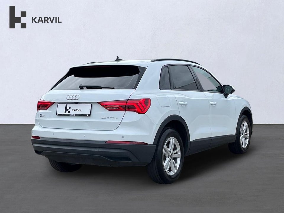 Audi Q3 45 TFSi e Attitude plus S-tr. 5d