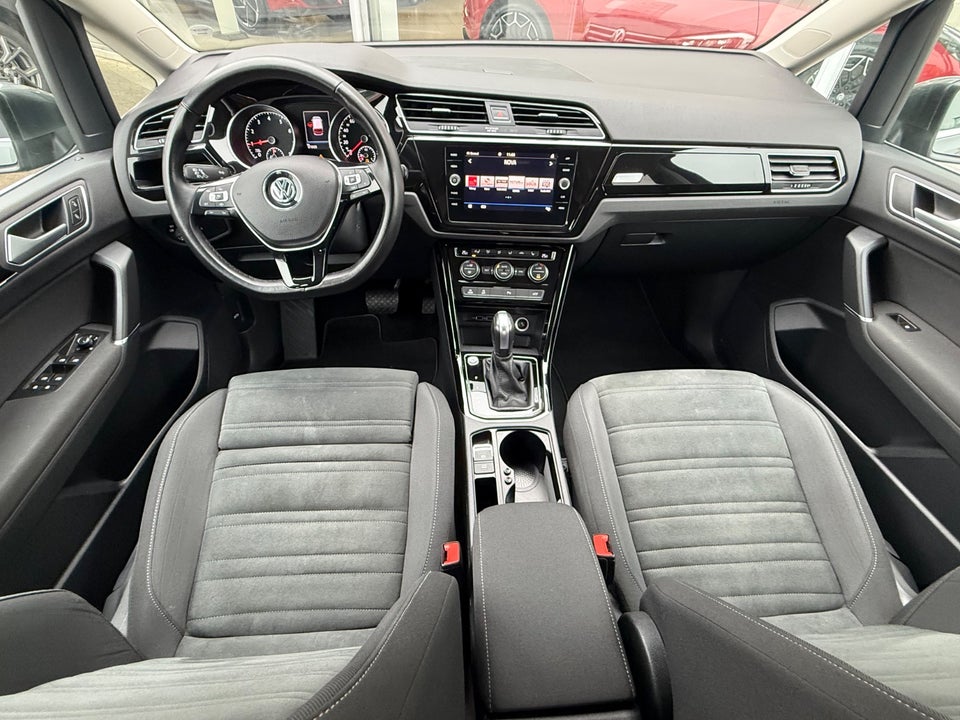 VW Touran 1,5 TSi 150 Highline Family DSG 7prs 5d