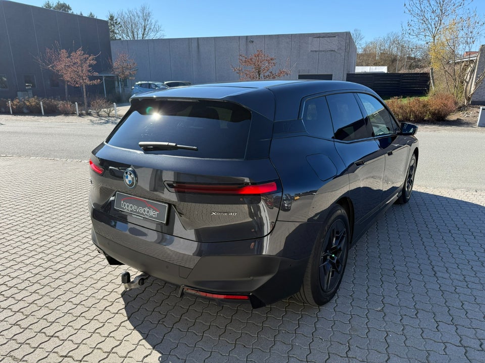 BMW iX xDrive40 Fully Charged 5d
