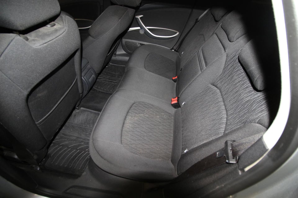 Citroën C5 2,0 HDi 140 Seduction Tourer 5d