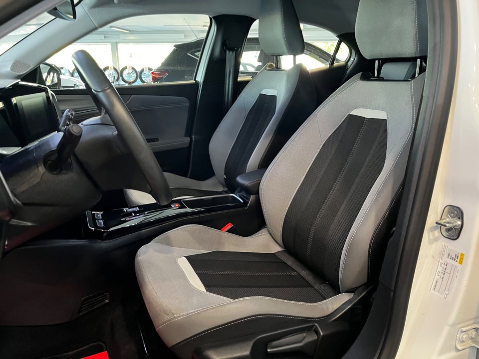 Opel Mokka-e 50 Elegance 5d