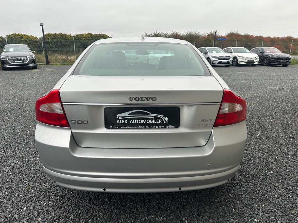 Volvo S80 2,5 T Summum aut. 4d