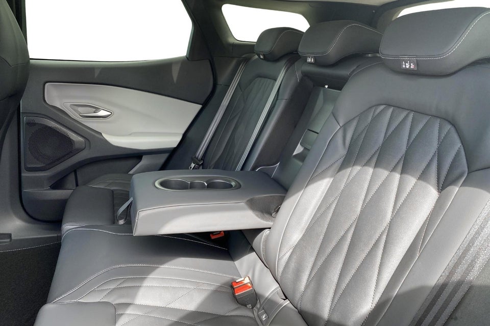 Ford Explorer 77 Premium Extended Range 5d