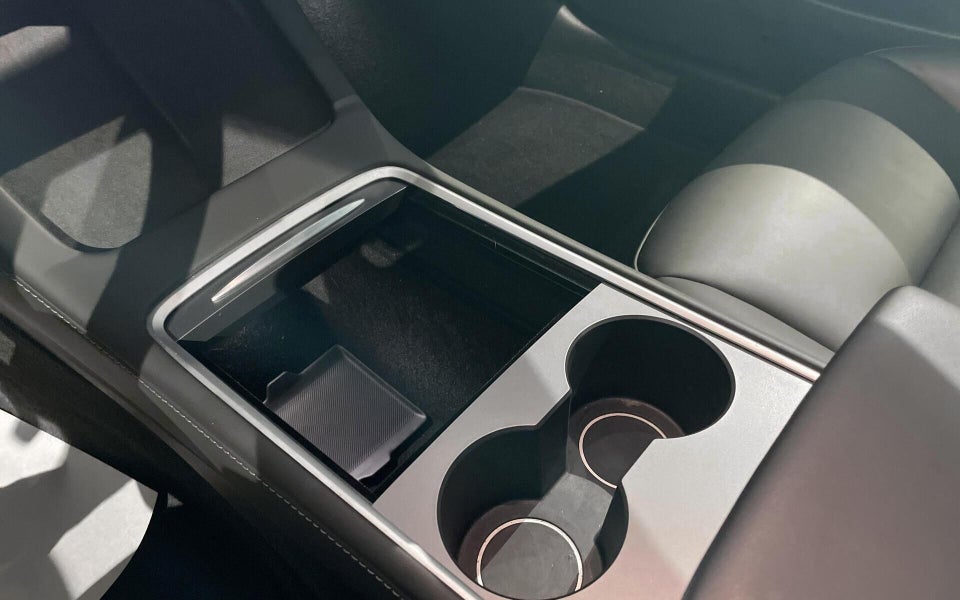 Tesla Model 3 Long Range AWD 4d