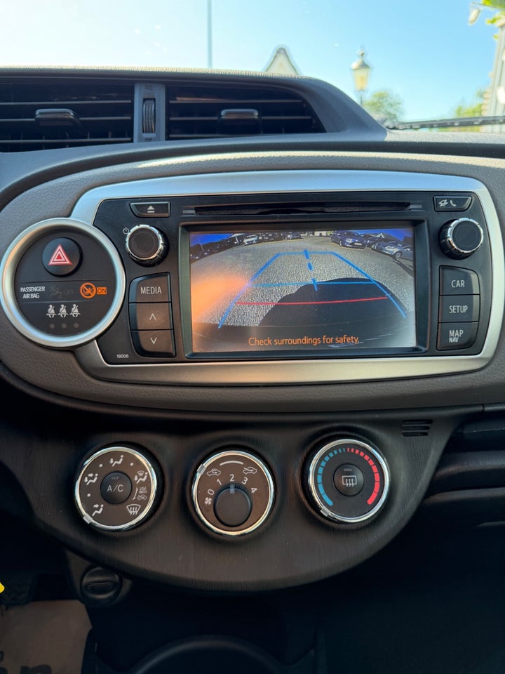 Toyota Yaris 1,3 VVT-i T2 Touch 5d
