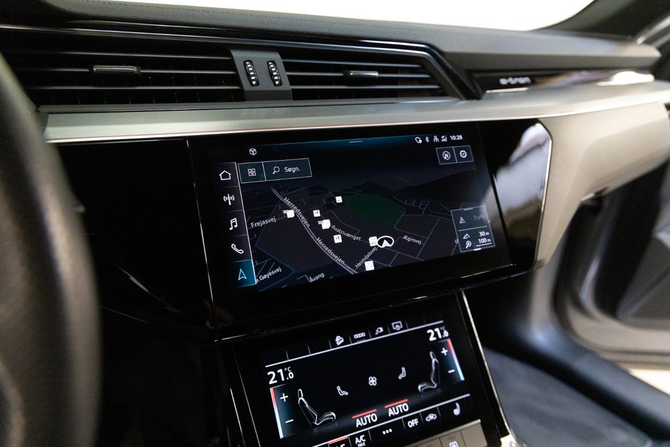 Audi e-tron 55 S-line quattro 5d