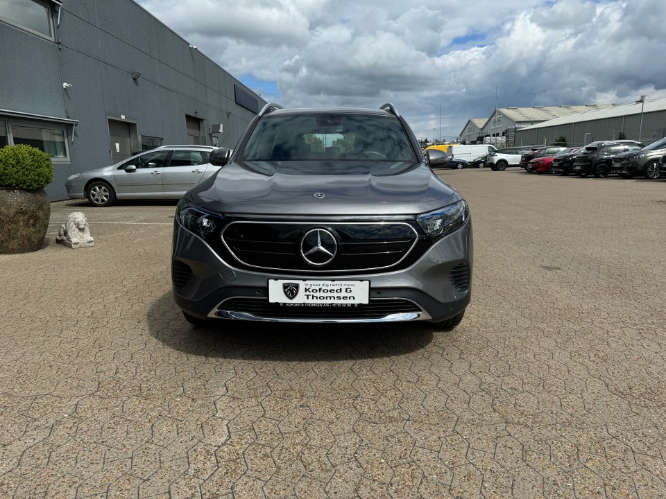 Mercedes EQB250 Progressive 5d