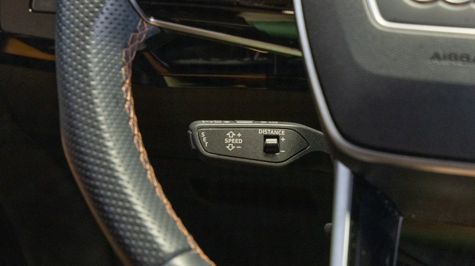 Audi e-tron 55 S-line quattro 5d