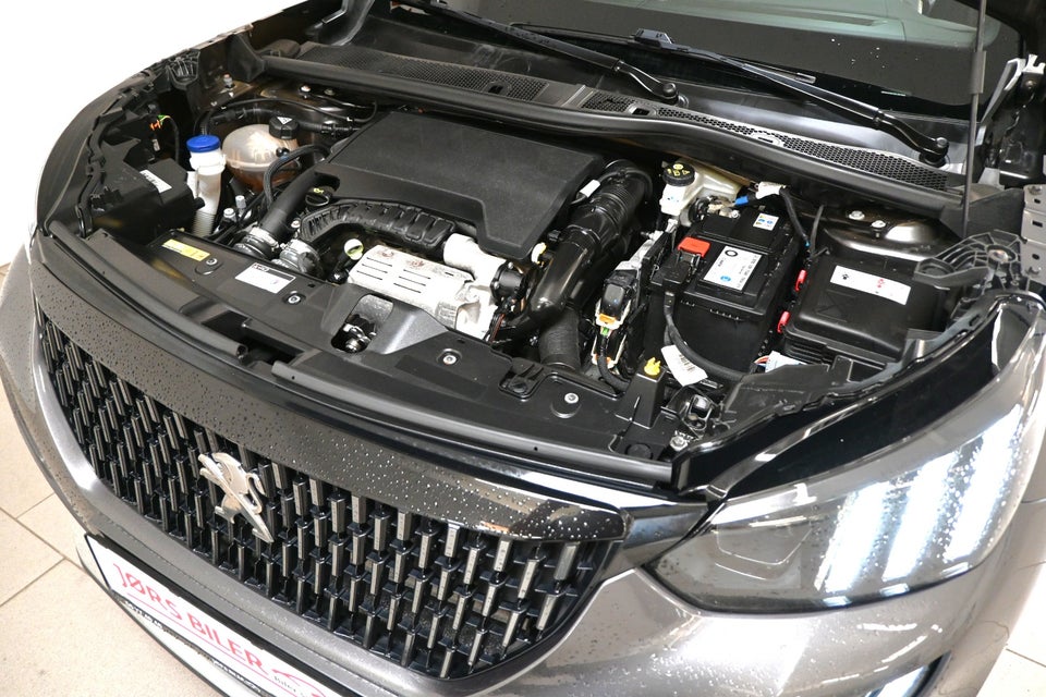 Peugeot 2008 1,2 PureTech 130 GT EAT8 5d