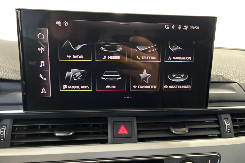 Audi A4 40 TFSi Prestige plus Avant S-tr. 5d