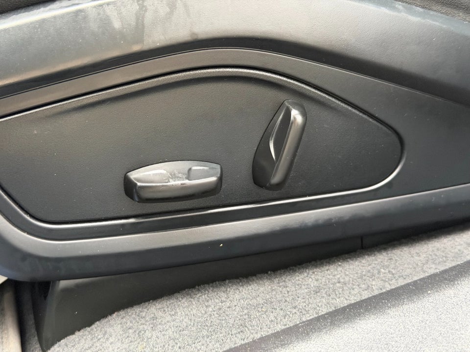 Porsche Taycan 4d