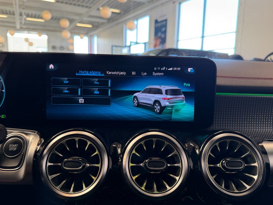 Mercedes EQB300 AMG Line 4Matic 7prs 5d