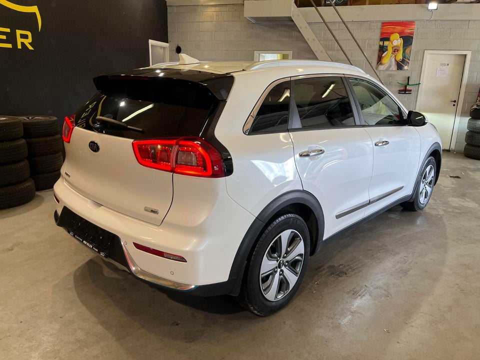 Kia Niro 1,6 PHEV Advance DCT 5d