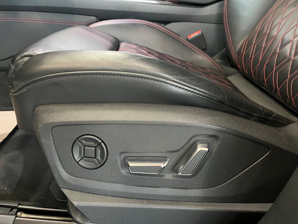 Audi Q8 e-tron 55 S-line Black Edition Sportback quattro 5d