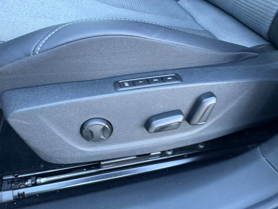 Skoda Enyaq 80 iV Loft 5d