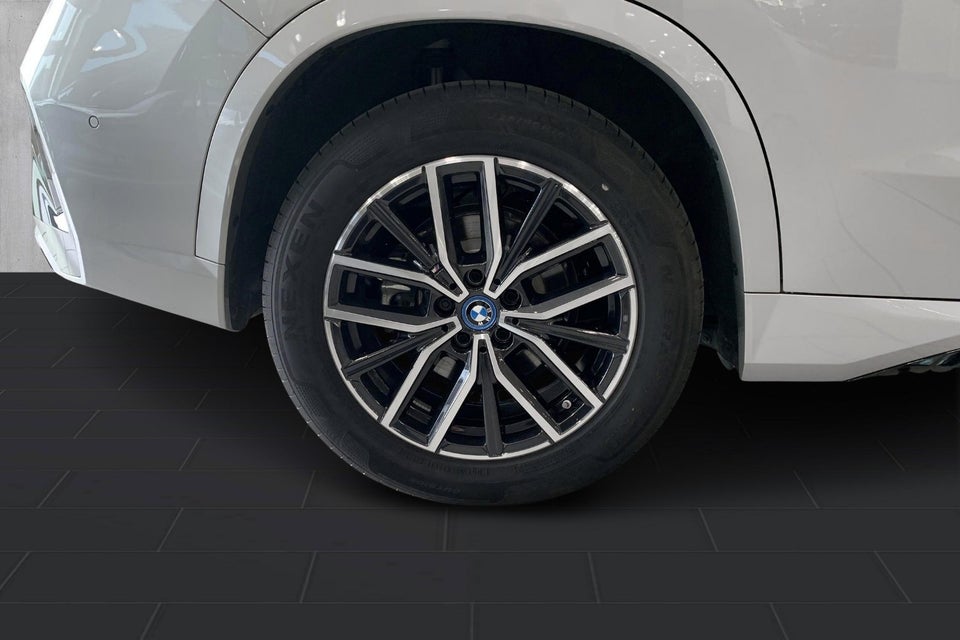 BMW iX1 eDrive20 M-Sport 5d