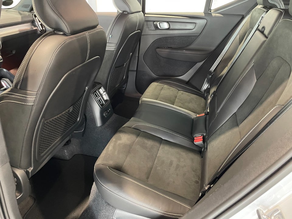 Volvo XC40 1,5 T4 ReCharge R-Design aut. 5d