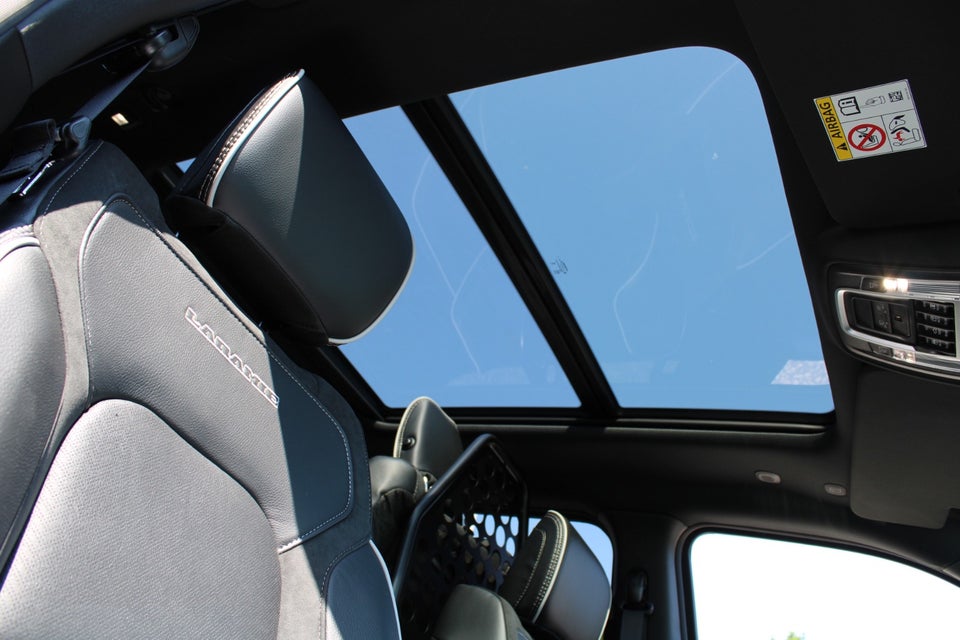 Dodge RAM 1500 3,0 Laramie Premium Night aut. 4d