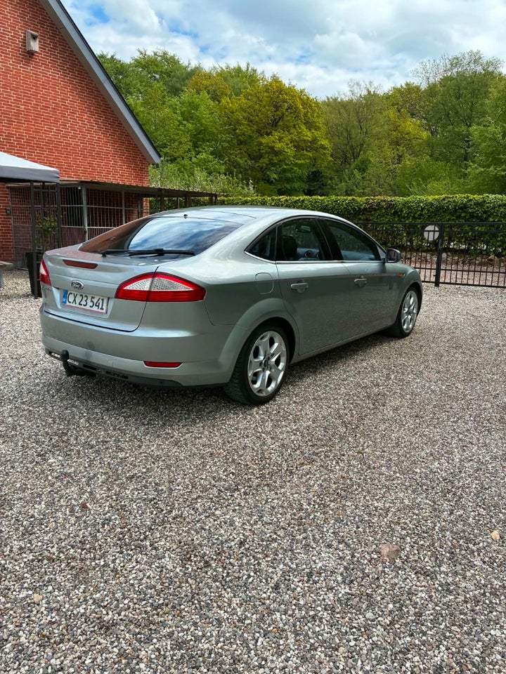 Ford Mondeo 2,5 20V Turbo Titanium 5d