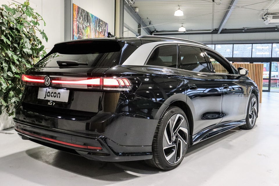 VW ID.7 77 Style+ Tourer 5d