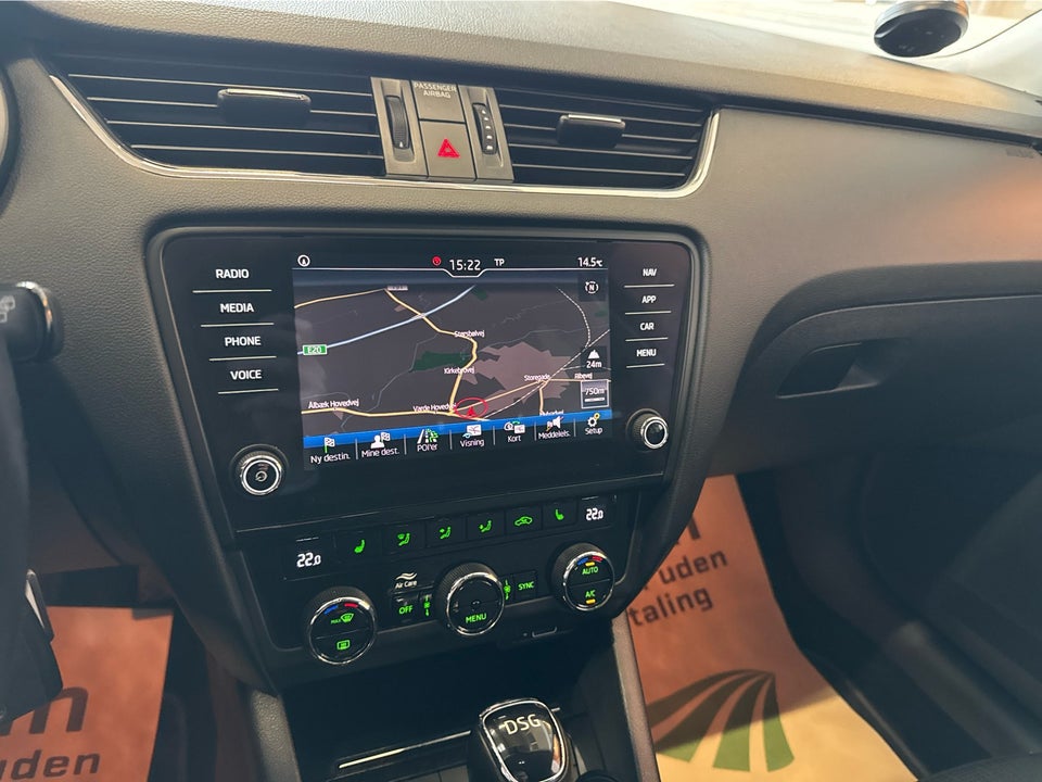 Skoda Octavia 2,0 TDi 150 Business Line+ Celebration Combi DSG 5d