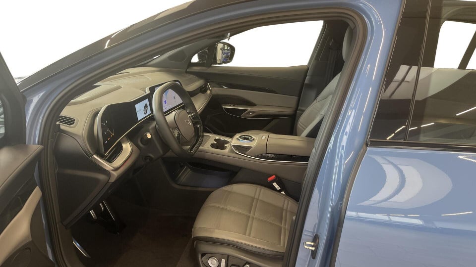 Hongqi EHS7 111 Exclusive 5d