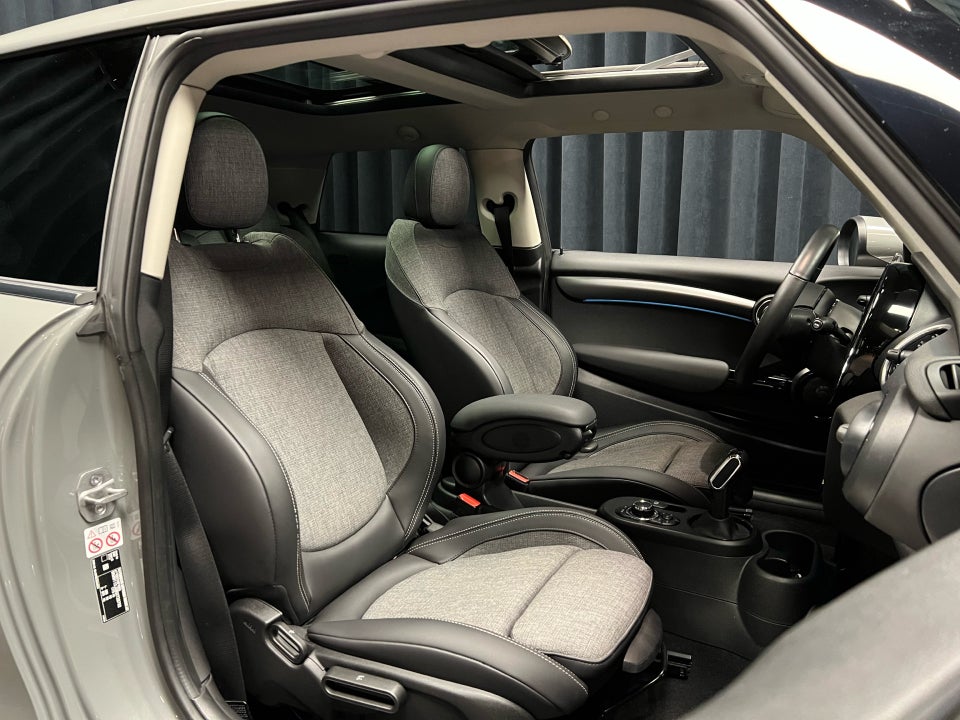 MINI Cooper SE Edition Premium Plus 3d