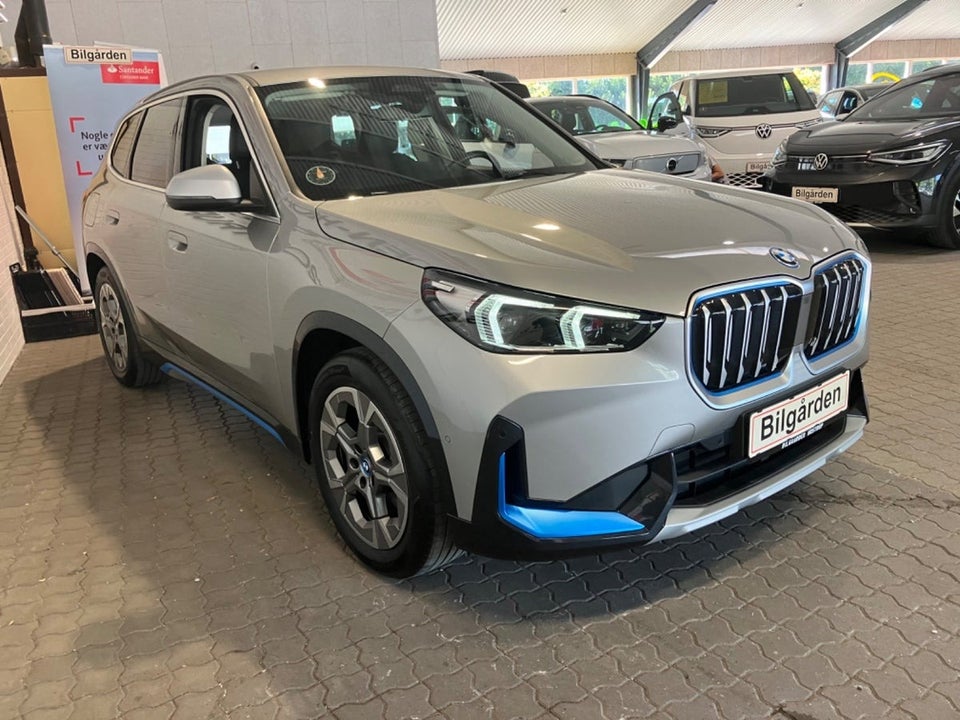 BMW iX1 xDrive30 X-Line 5d