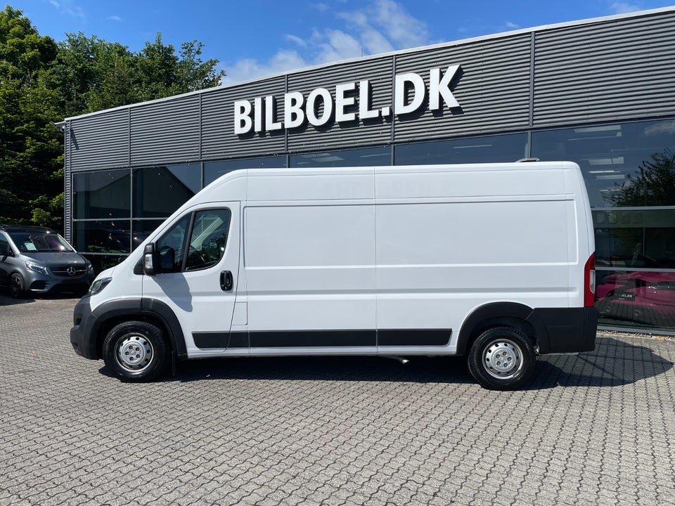 Peugeot Boxer 435 2,2 BlueHDi 165 L3H2 Premium
