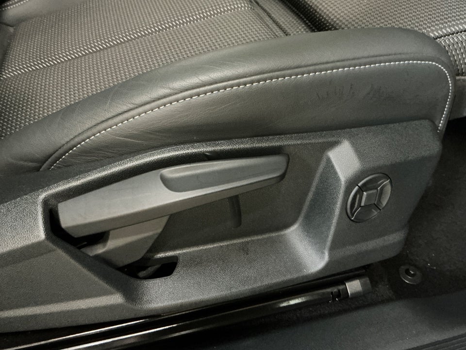 Audi Q4 e-tron 45 S-line 5d