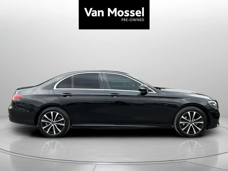 Mercedes E300 e 2,0 AMG Line aut. 4d