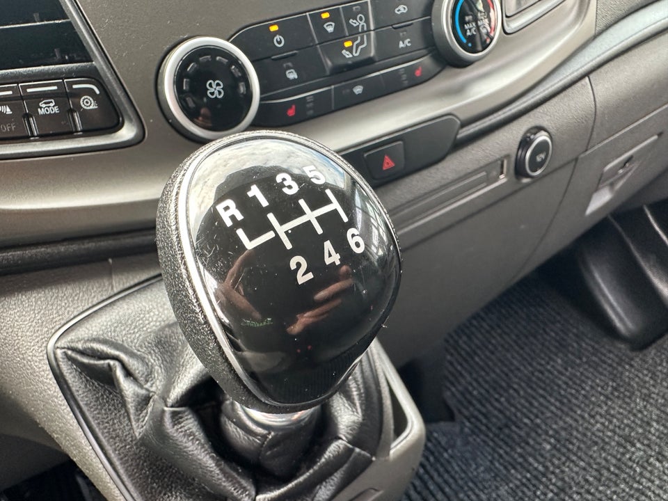 Ford Transit Custom 300 L2 2,0 TDCi 130 Trend