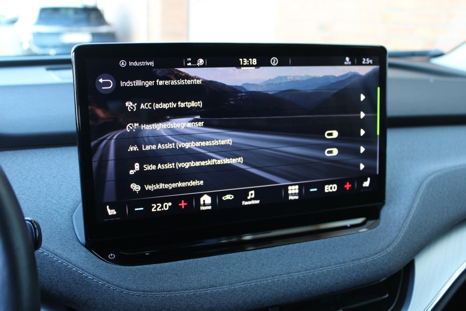 Skoda Enyaq 60 iV Clever Loft 5d