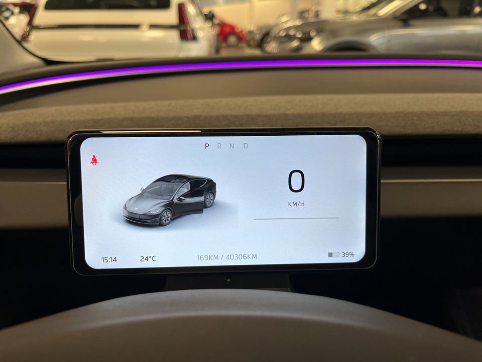 Tesla Model 3 RWD 4d