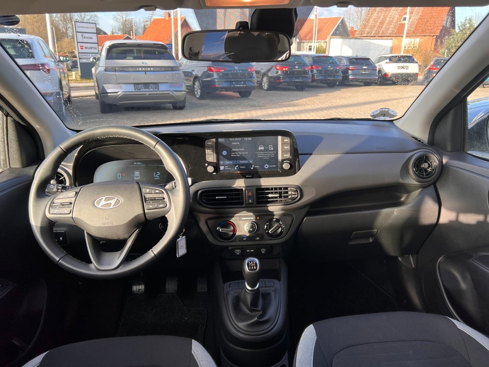 Hyundai i10 1,0 MPi Essential 5d