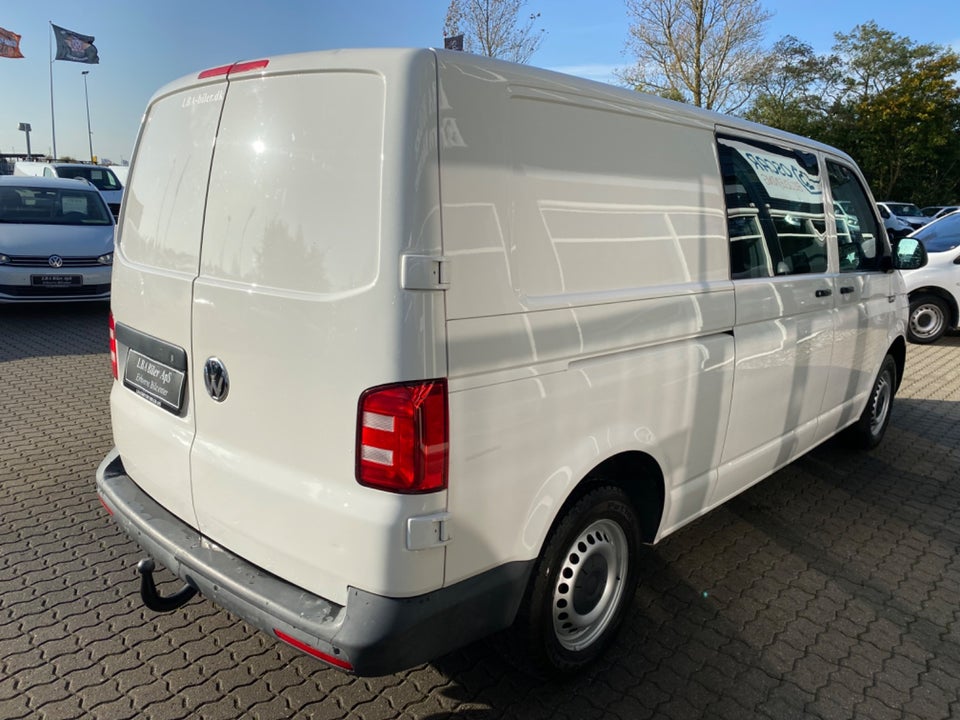 VW Transporter 2,0 TDi 102 Mandskabsvogn 5d