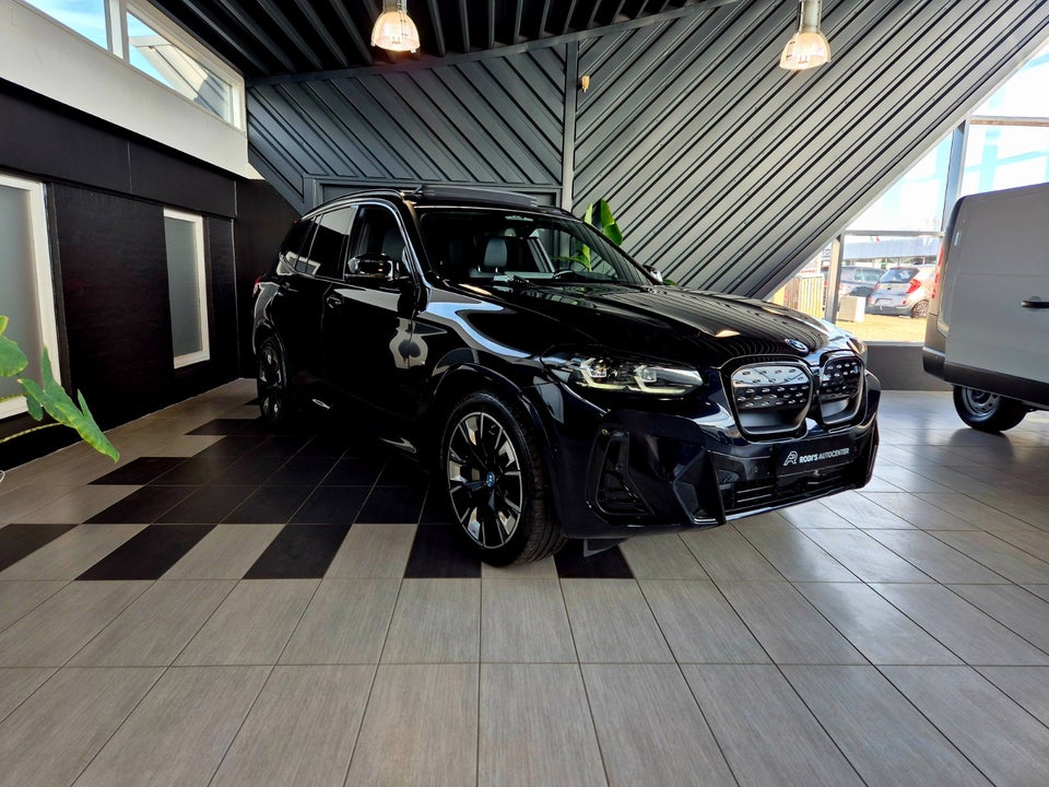 BMW iX3 Charged Plus M-Sport 5d