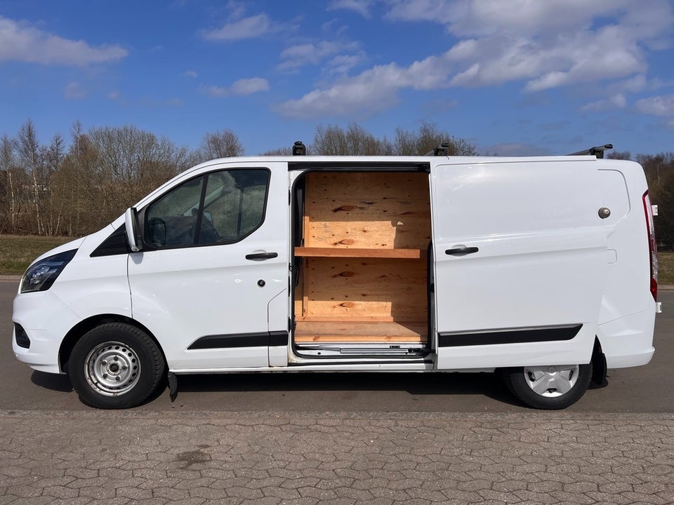 Ford Transit Custom 300 L2 2,0 TDCi 130 Trend