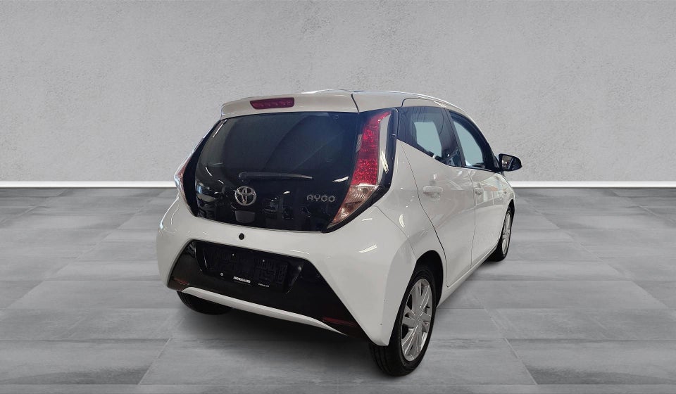 Toyota Aygo 1,0 VVT-i x-sky 5d