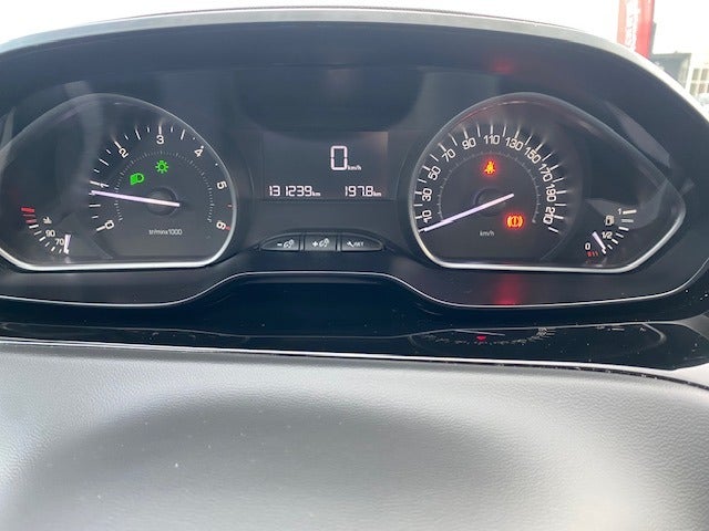 Peugeot 208 1,6 BlueHDi 100 Active 5d