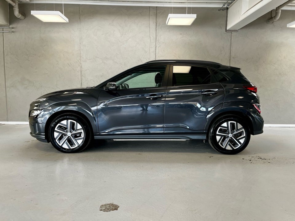 Hyundai Kona 39 EV Essential 5d