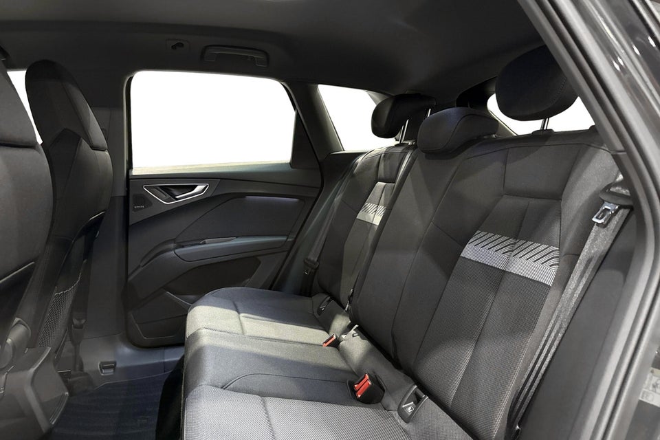 Audi Q4 e-tron performance 5d