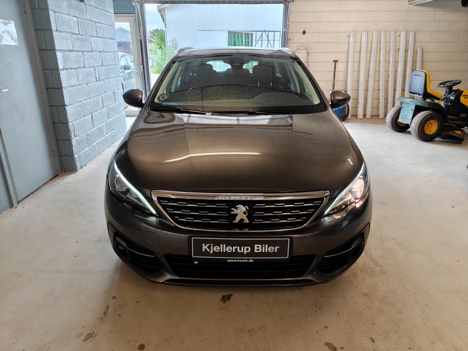 Peugeot 308 1,6 BlueHDi 120 Allure SE SW 5d
