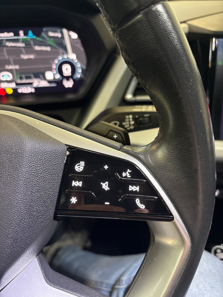 Audi Q4 e-tron 40 Advanced 5d