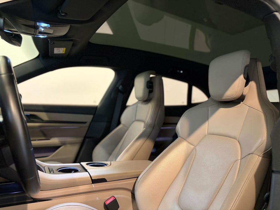 Porsche Taycan 4 Performance+ Cross Turismo 5d