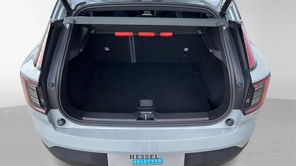 Volvo EX30 Standard Range Plus 5d